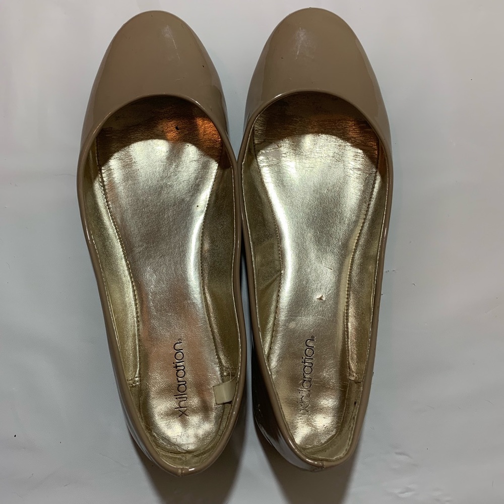 Nude flats